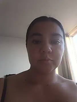 Snapshot of karoduq4 chatting on 06/12/26, 11:02 karoduq4 online show from 06/12/26, 11:02