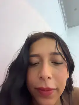 milakitti online show from 05/30/26, 01:56