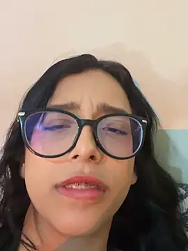 milakitti online show from 04/29/26, 03:00