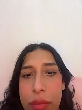 milakitti online show from 05/10/26, 07:01