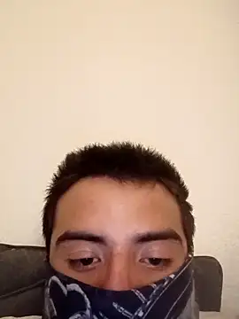 Snapshot of joshe40 chatting on 04/14/26, 01:43 joshe40 online show from 04/14/26, 01:43