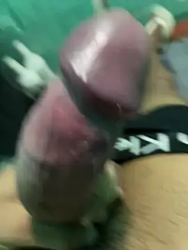 Snapshot of usuario55778 chatting on 04/13/26, 05:17 usuario55778 online show from 04/13/26, 05:17