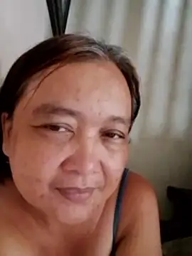 jeanyummytits online show from 04/28/26, 05:23