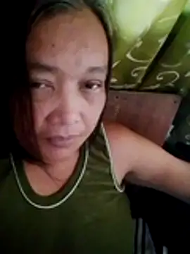 Snapshot of jeanyummytits chatting on 05/21/26, 12:08 jeanyummytits online show from 05/21/26, 12:08