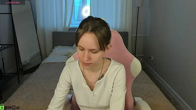 Milena Milyan online show from 04/30/26, 01:01