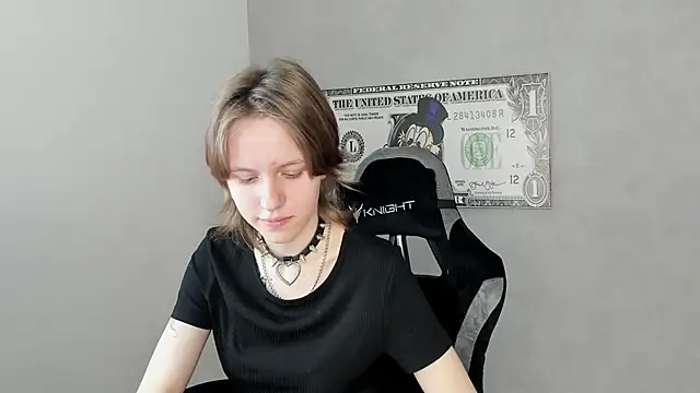 Milena Milyan online show from 05/06/26, 01:20