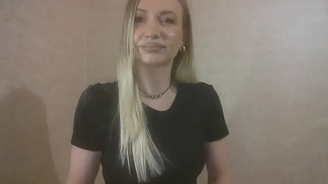 Snapshot of NoirEnigma chatting on 04/21/26, 08:59 NoirEnigma online show from 04/21/26, 08:59