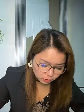 nide-yuebao online show from 04/20/26, 02:36