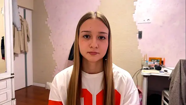 MaryjaneMayeux online show from 04/14/26, 09:25