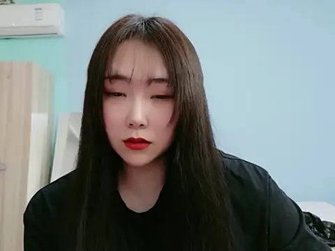 Snapshot of dandanhenda030 chatting on 04/14/26, 08:19 dandanhenda030 online show from 04/14/26, 08:19