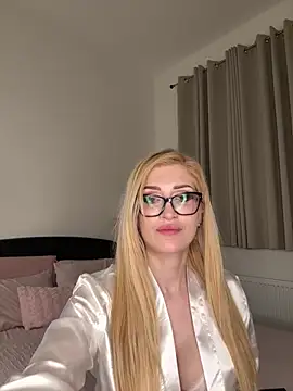 darkglitter26 online show from 06/01/26, 10:09