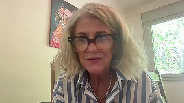 NaughtyMonicaUK online show from 05/10/26, 07:34