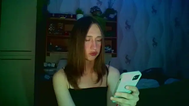 yullinka online show from 04/12/26, 11:30