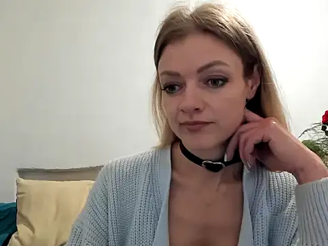 Snapshot of Severina7 chatting on 05/27/26, 06:04 Severina7 online show from 05/27/26, 06:04
