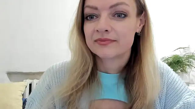 Snapshot of Severina7 chatting on 04/15/26, 07:18 Severina7 online show from 04/15/26, 07:18