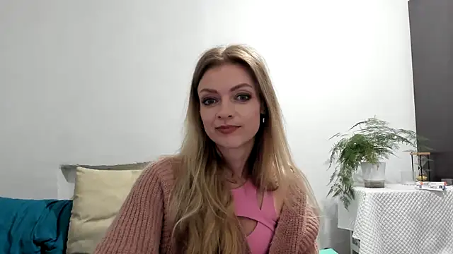 Snapshot of Severina7 chatting on 06/16/26, 08:09 Severina7 online show from 06/16/26, 08:09
