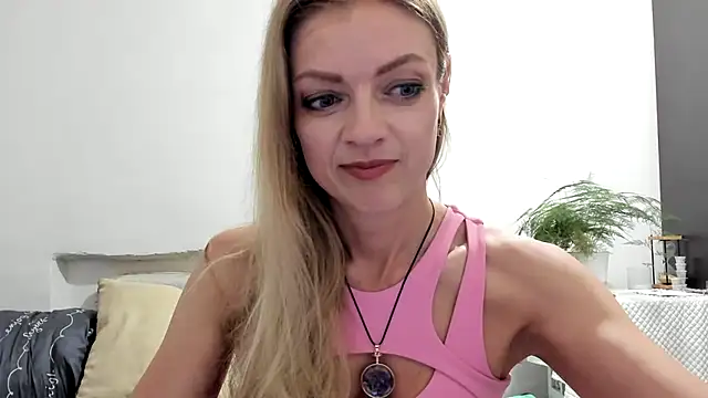Snapshot of Severina7 chatting on 07/16/26, 07:00 Severina7 online show from 07/16/26, 07:00