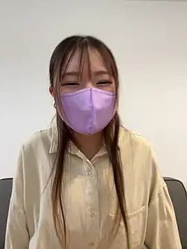 Snapshot of MOKAchann chatting on 07/19/26, 01:03 MOKAchann online show from 07/19/26, 01:03