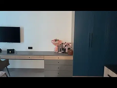 AliceStruble online show from 04/24/26, 11:45