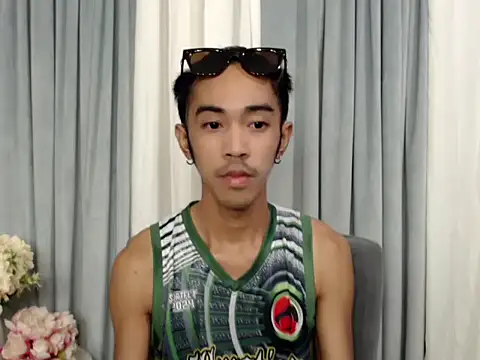 crocodale online show from 04/14/26, 01:21