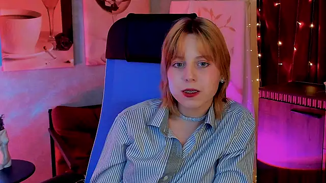 VivienneHebert online show from 04/18/26, 01:57