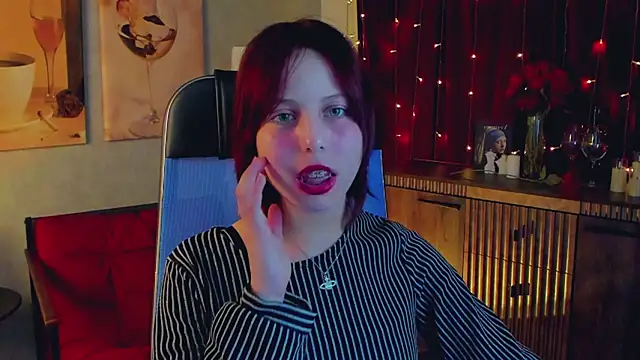 VivienneHebert online show from 05/10/26, 10:08