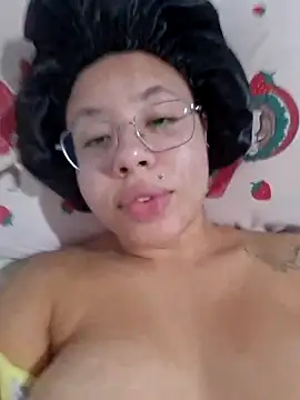 Snapshot of cathcathlai chatting on 04/14/26, 03:22 cathcathlai online show from 04/14/26, 03:22