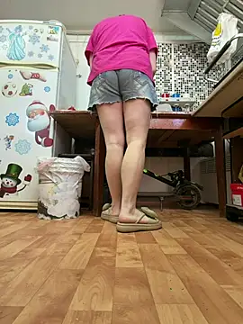 milamisss online show from 05/17/26, 10:04