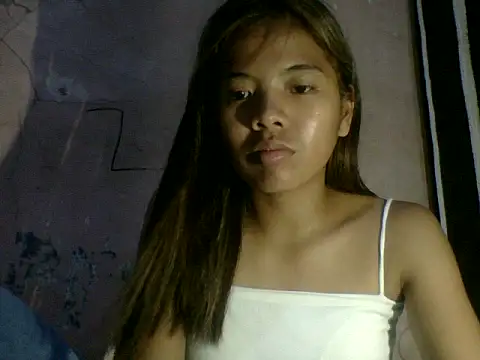 Snapshot of trixiavia chatting on 05/14/26, 03:42 trixiavia online show from 05/14/26, 03:42