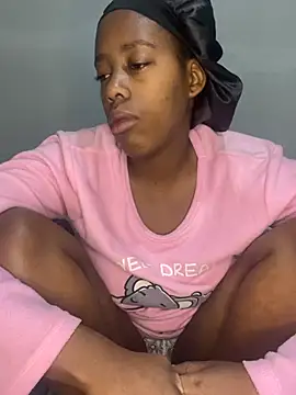 petite bee online show from 07/09/26, 04:50