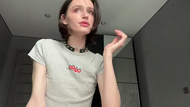 Snapshot of Niky_Long chatting on 06/02/26, 01:33 Niky Long online show from 06/02/26, 01:33