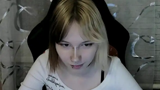 Vi Nika online show from 04/19/26, 06:10