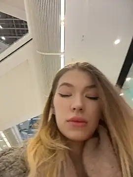 Risky Mia69 online show from 04/15/26, 05:06