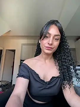 CurlyRouge online show from 05/20/26, 02:25