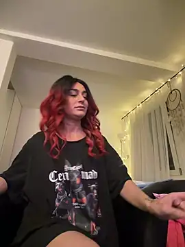 CurlyRouge online show from 04/22/26, 09:21