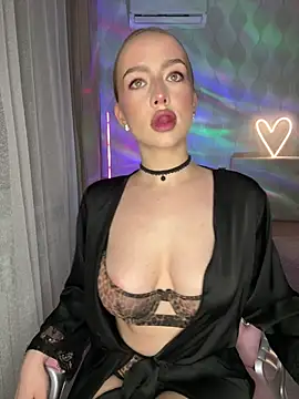 AlisaPearl online show from 05/20/26, 07:22