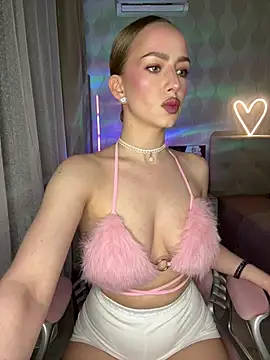 AlisaPearl online show from 05/17/26, 07:58