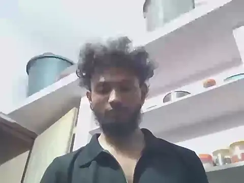 Snapshot of itsmemadhu2019 chatting on 04/12/26, 10:46 itsmemadhu2019 online show from 04/12/26, 10:46