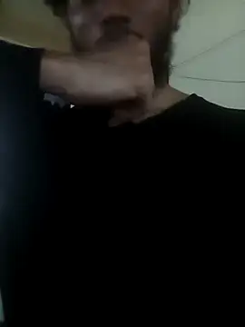 itsmemadhu2019 online show from 04/25/26, 04:04