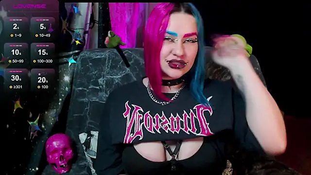 Neon Baddie online show from 04/21/26, 04:24