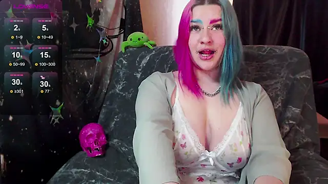 Neon Baddie online show from 05/06/26, 04:22