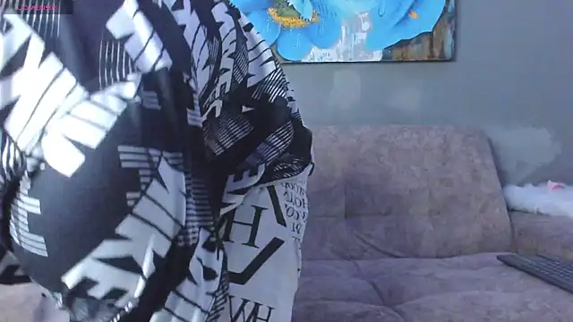 LeoVargasHot online show from 04/12/26, 09:18