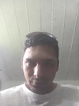 Snapshot of PROSTITUTO-RICO chatting on 06/04/26, 06:45 PROSTITUTO-RICO online show from 06/04/26, 06:45