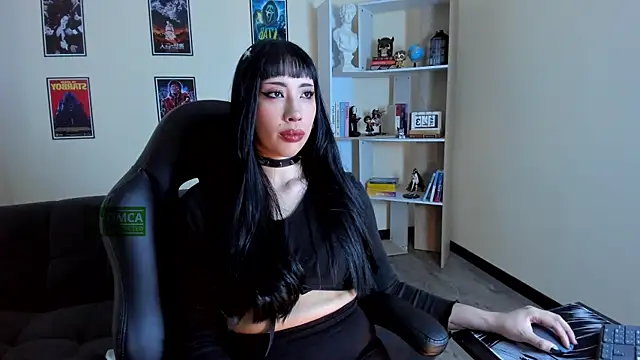 Ravenelle  online show from 05/16/26, 11:15
