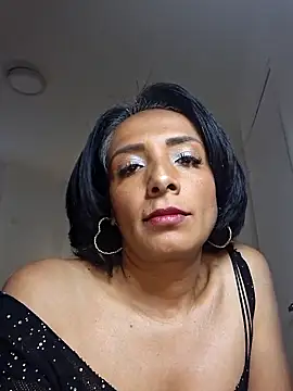 Snapshot of Nicole_Sterling chatting on 05/06/26, 04:33 Nicole Sterling online show from 05/06/26, 04:33