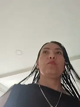 LuluDream online show from 06/10/26, 07:37