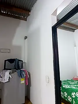 LuluDream online show from 05/04/26, 01:14