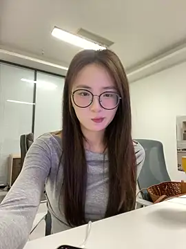 Snapshot of Taosi11 chatting on 04/27/26, 06:55 Taosi11 online show from 04/27/26, 06:55