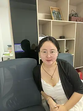 Snapshot of Taosi11 chatting on 07/07/26, 06:47 Taosi11 online show from 07/07/26, 06:47