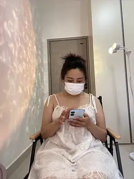 Snapshot of orangeoneday chatting on 04/14/26, 07:13 orangeoneday online show from 04/14/26, 07:13